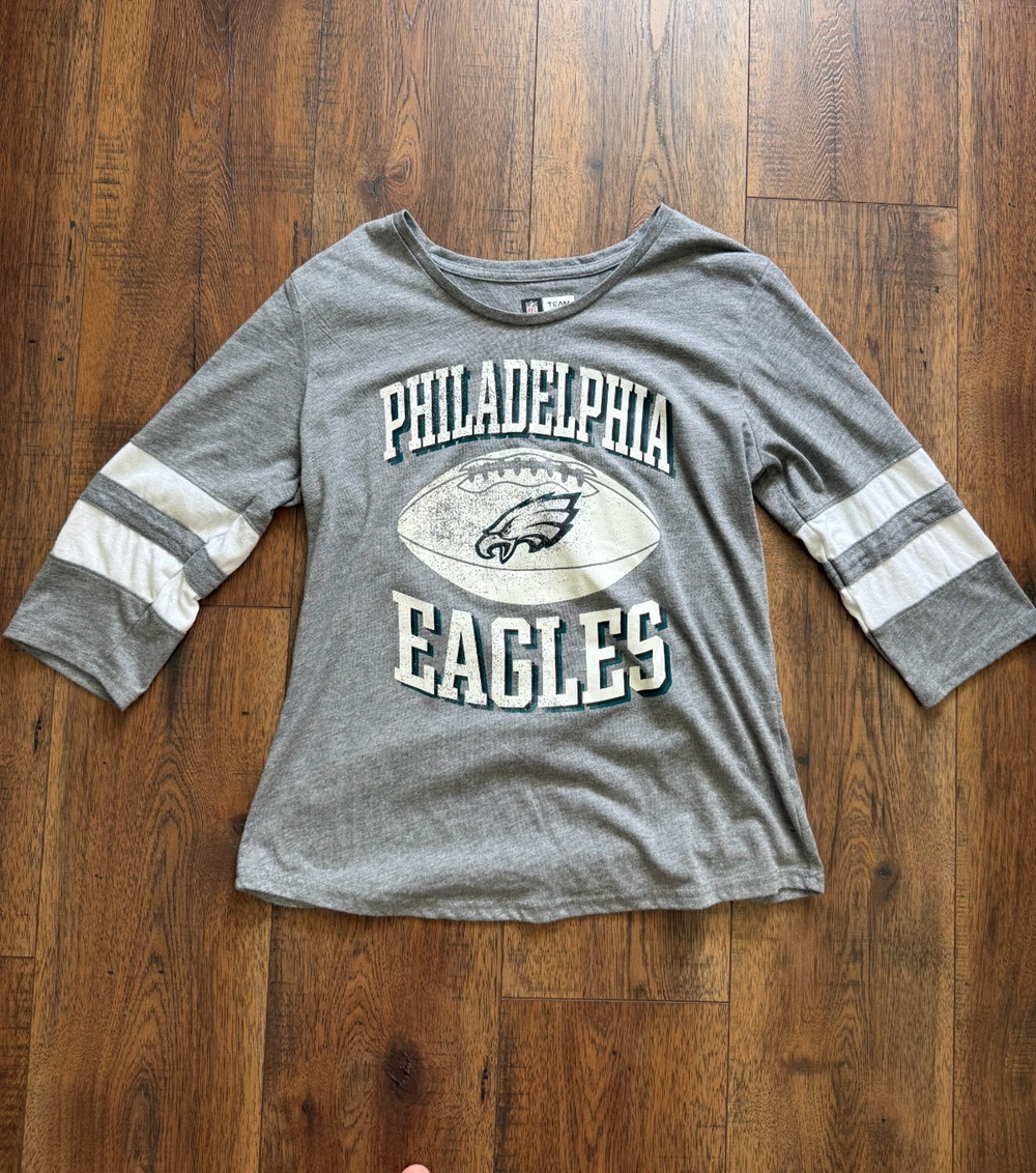 Philadelphia Eagles Football Graphic 3/4 Sleeve Tee Women M NFL Gray Varsity